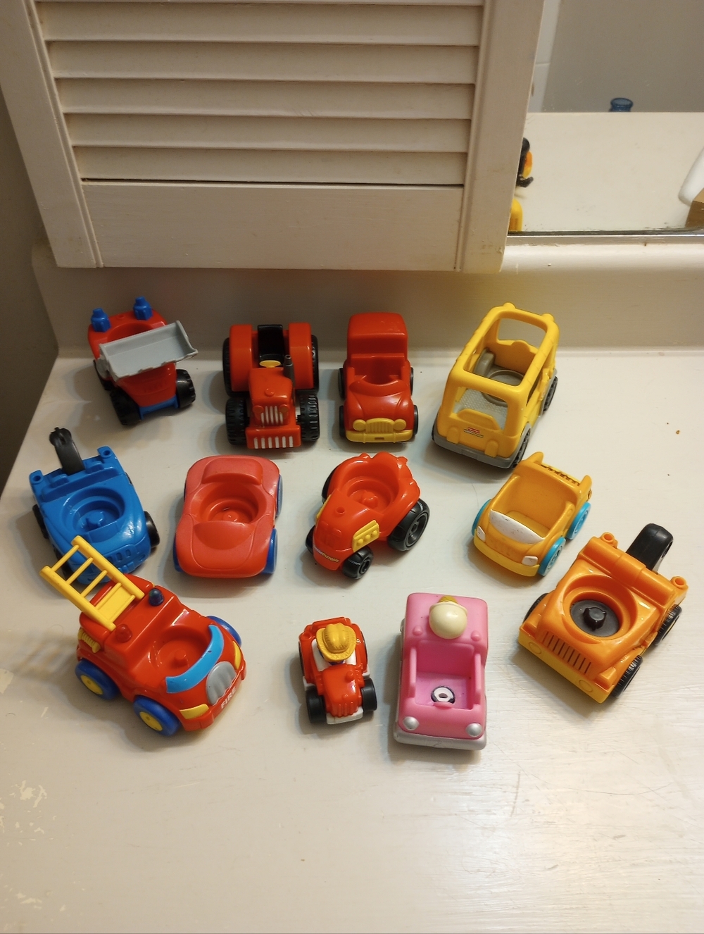 Fisher Price Little People Bundle Of 12 Miscellaneous Vehicles - Picture 2 of 8